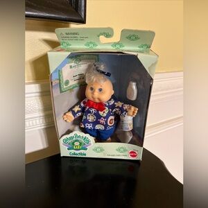 vintage 1995 NIB collectible Cabbage Patch Baby -Kami Sonya 5”